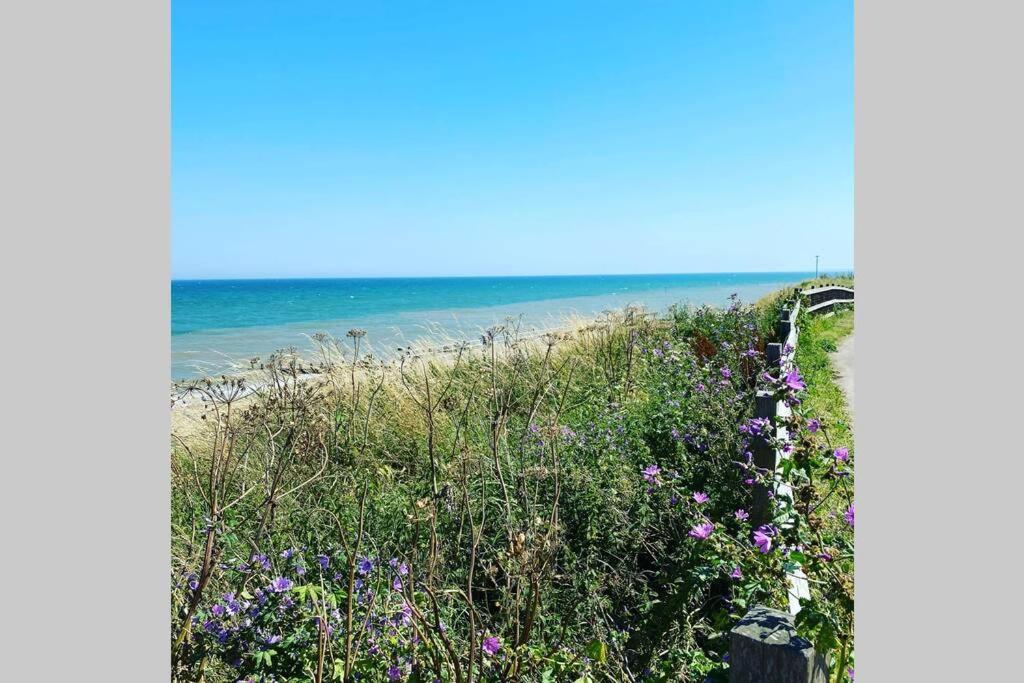 Cliff Garden, Close To Sea Hornsea Exterior photo